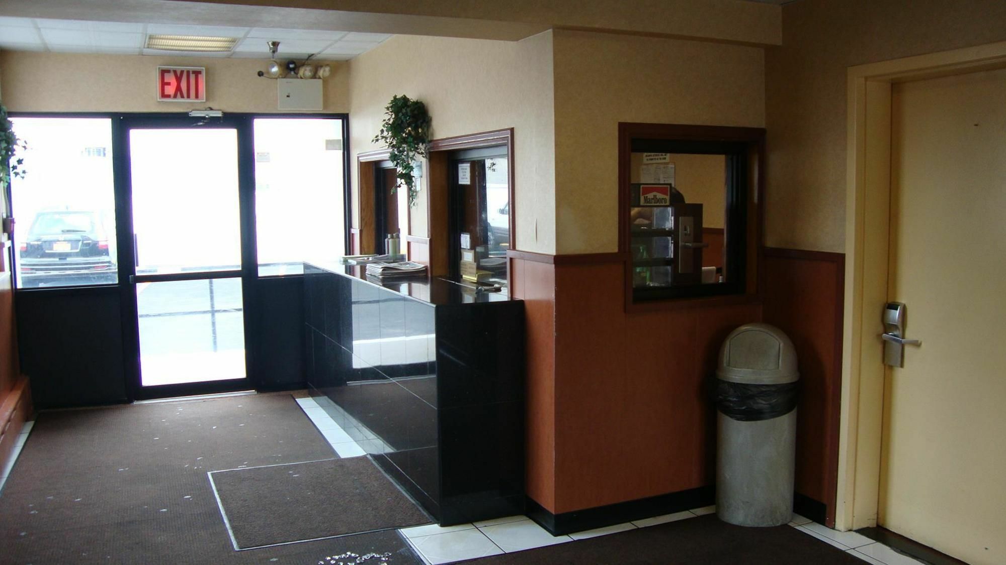 Riviera Motor Inn Brooklyn نيو يورك المظهر الخارجي الصورة